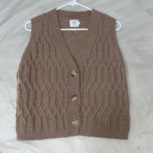 brown vest button up
